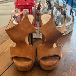 Jessica Simpson Tan Suede Platform Heels